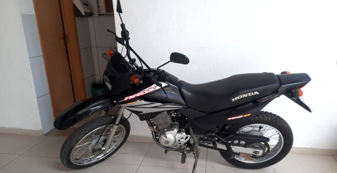 Moto Honda Bros 2008 – 01